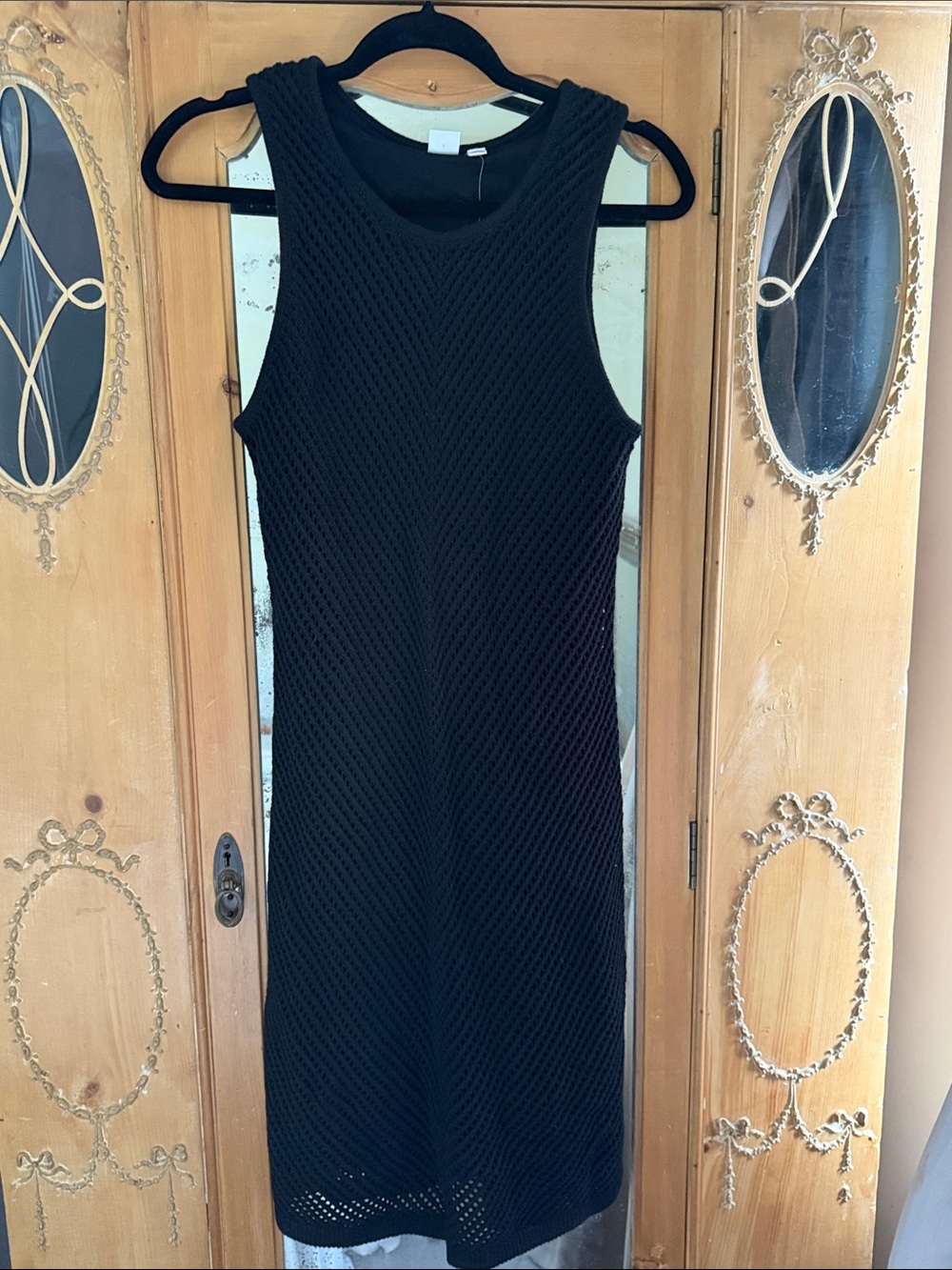 GAP Black Textured Sleeveless Midi.. perfect black dress
